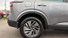 Nissan Qashqai 1.3 DiG-T MH Acenta Premium 5dr Petrol Hatchback